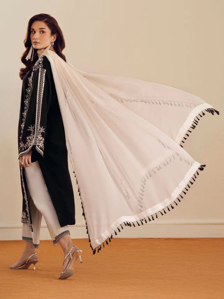 Vanya Dhanak Embroidered 3 Piece | VA101